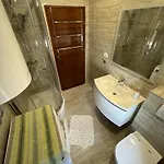 Royal Antique Apartment *