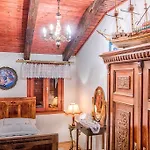 Royal Antique Apartment