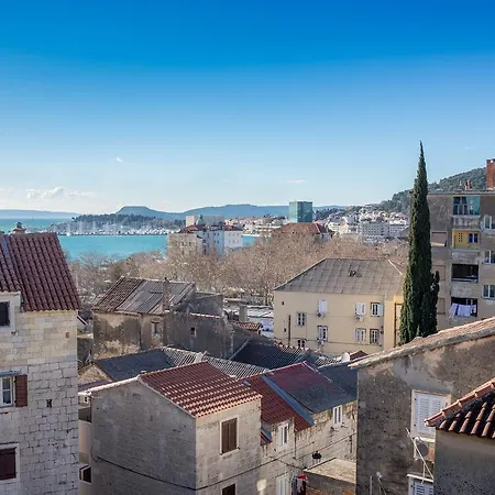 Apartment Royal Antique Apartment *