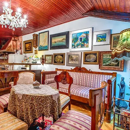 Royal Antique Apartment Apartment *