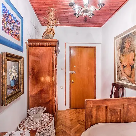 Royal Antique Split