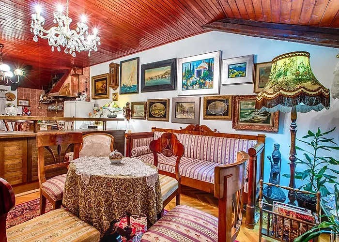 皇家古董公寓 公寓 *