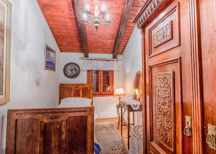 皇家古董公寓 公寓 *